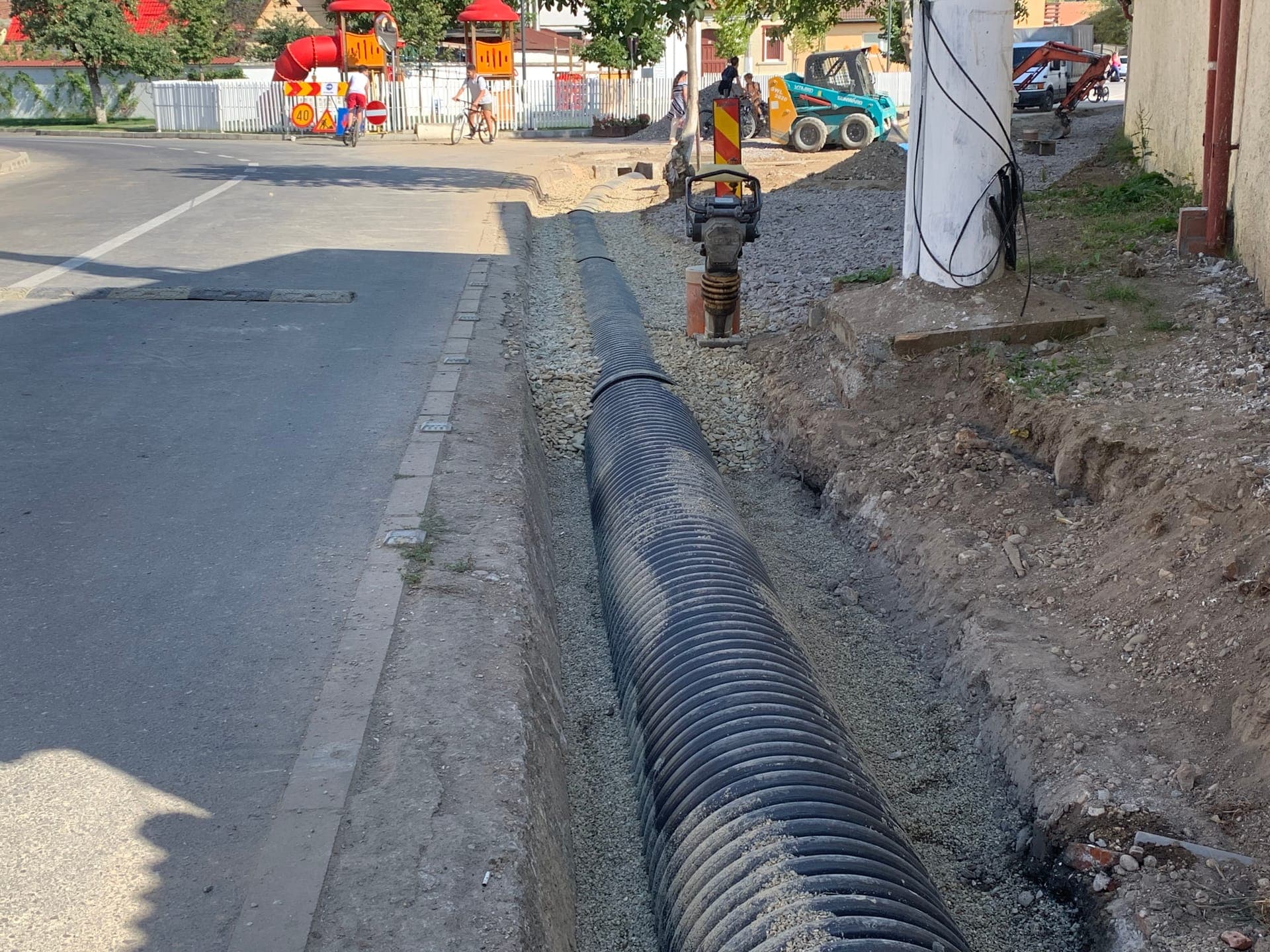 Cristian - amenajare si canalizare pluviala str.Morii — fotografie 1 din 5